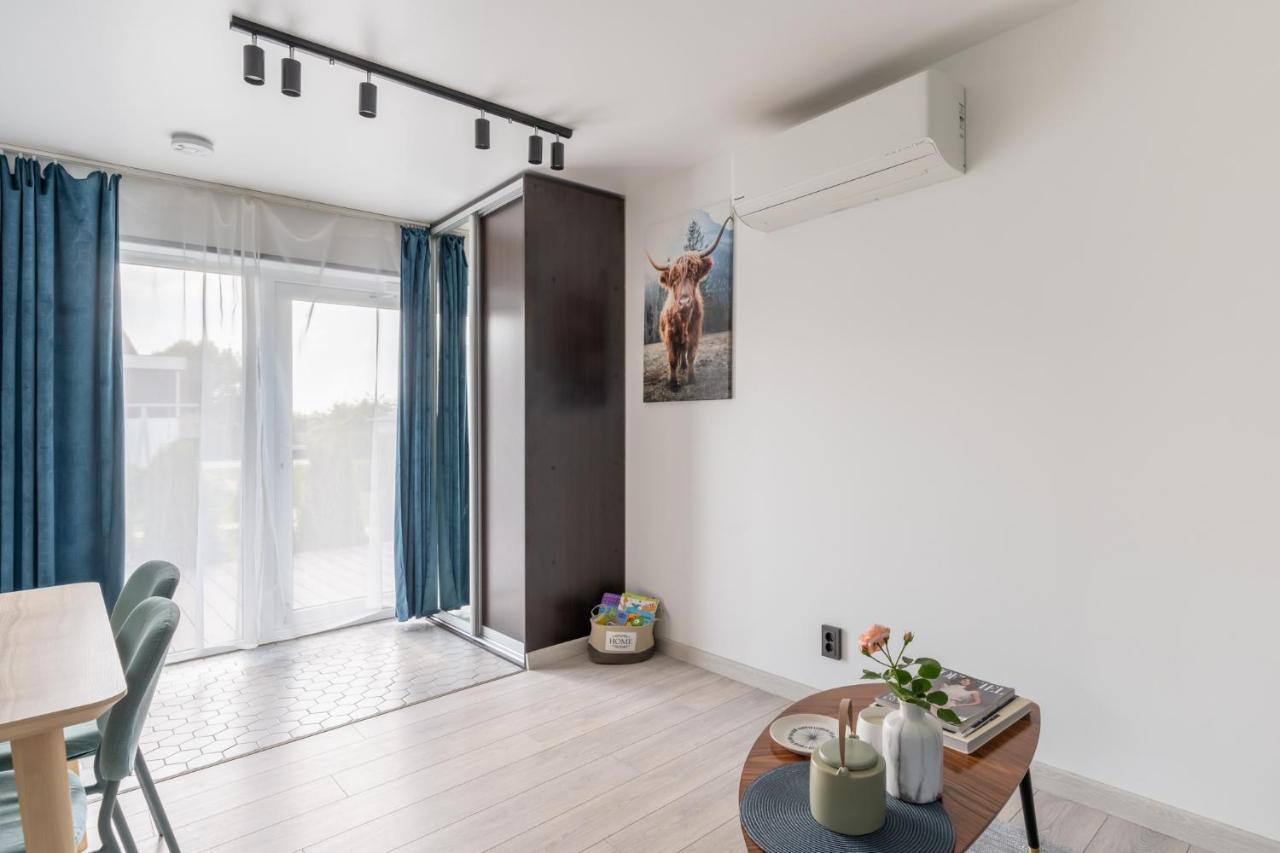 Villa Family Garden House With Free Private Parking & Playground à Riga Extérieur photo